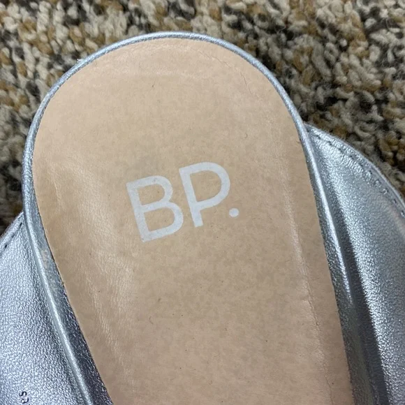 BP Silver Metallic Leather Ruffled Slip-On Loafers - Picture 9 of 10